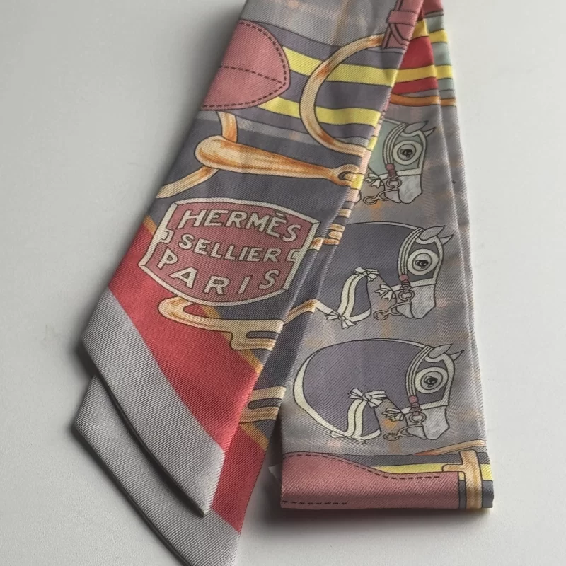 Pre Owned Hermes Sellier Paris Multi Colored Twilly