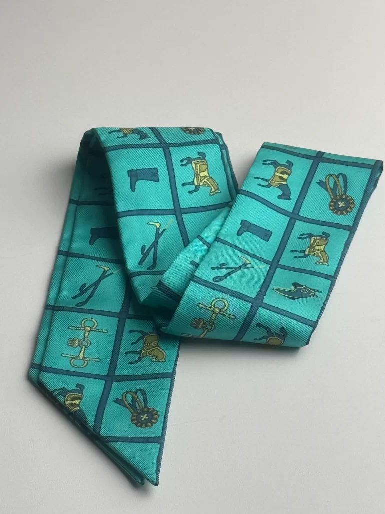Pre Owned Hermes Leopard Horse Printed Turquoise Twilly