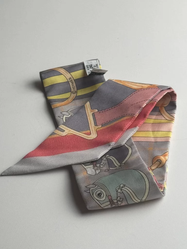Pre Owned Hermes Sellier Paris Multi Colored Twilly