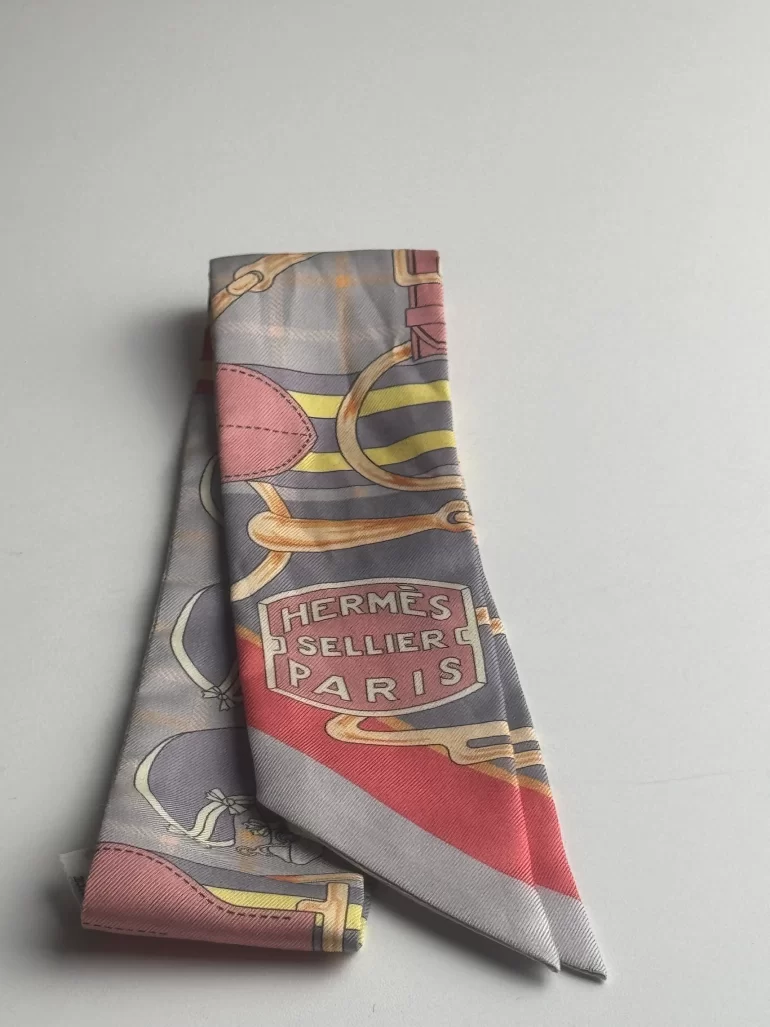 Pre Owned Hermes Sellier Paris Multi Colored Twilly