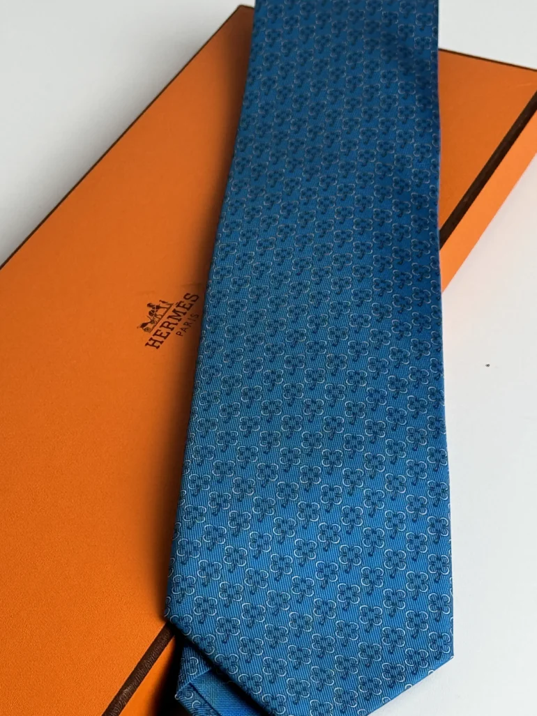 Pre Owned Hermes Blue Silk Tie