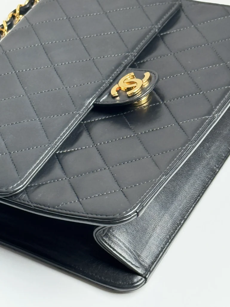 Pre Owned CHANEL Vintage Single Flap Shoulder Bag