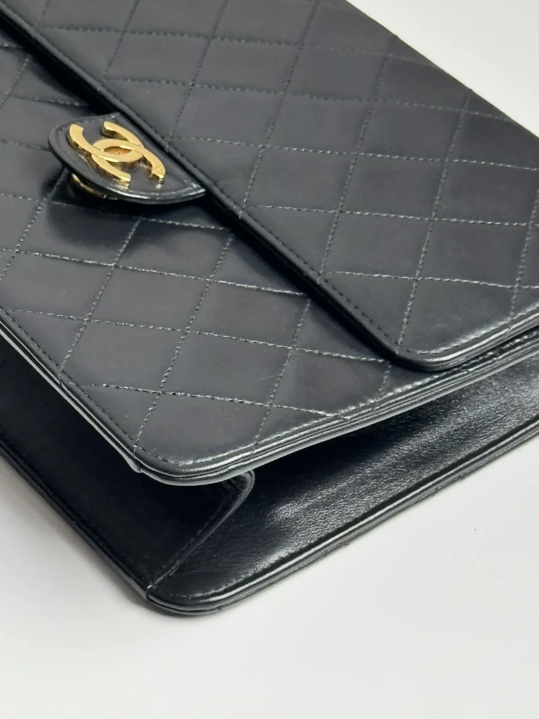 Pre Owned CHANEL Vintage Single Flap Shoulder Bag