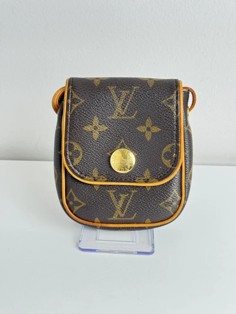 Pre Owned Louis Vuitton Cancun Monogram Pochette Cross body Bag