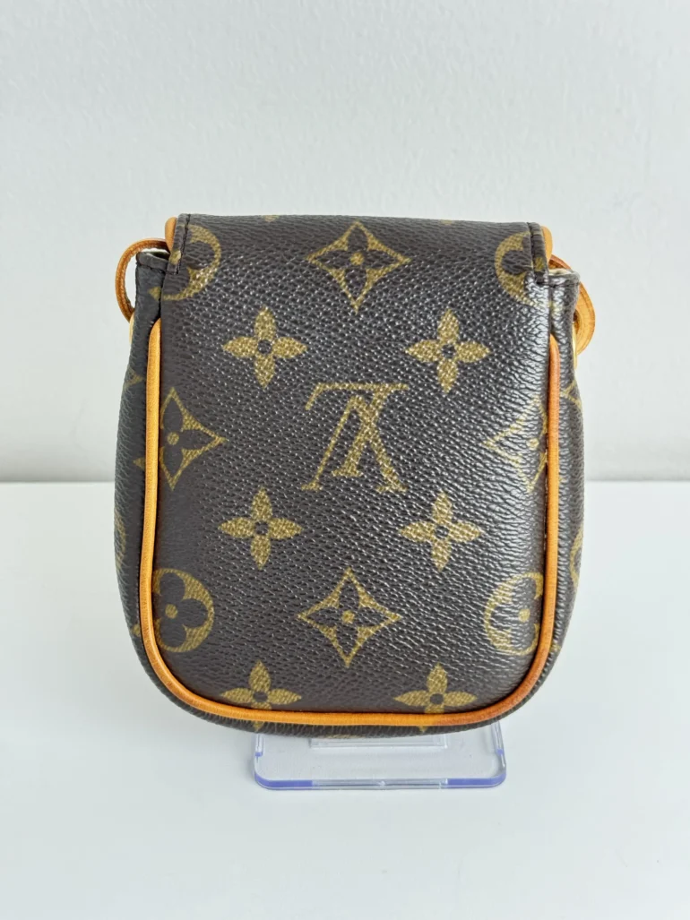 Pre Owned Louis Vuitton Cancun Monogram Pochette Cross body Bag
