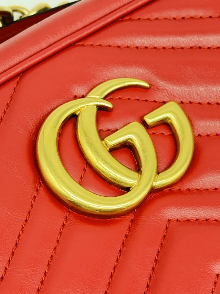 Pre Owned GUCCI GG Marmont Mini Crossbody Camera Bag