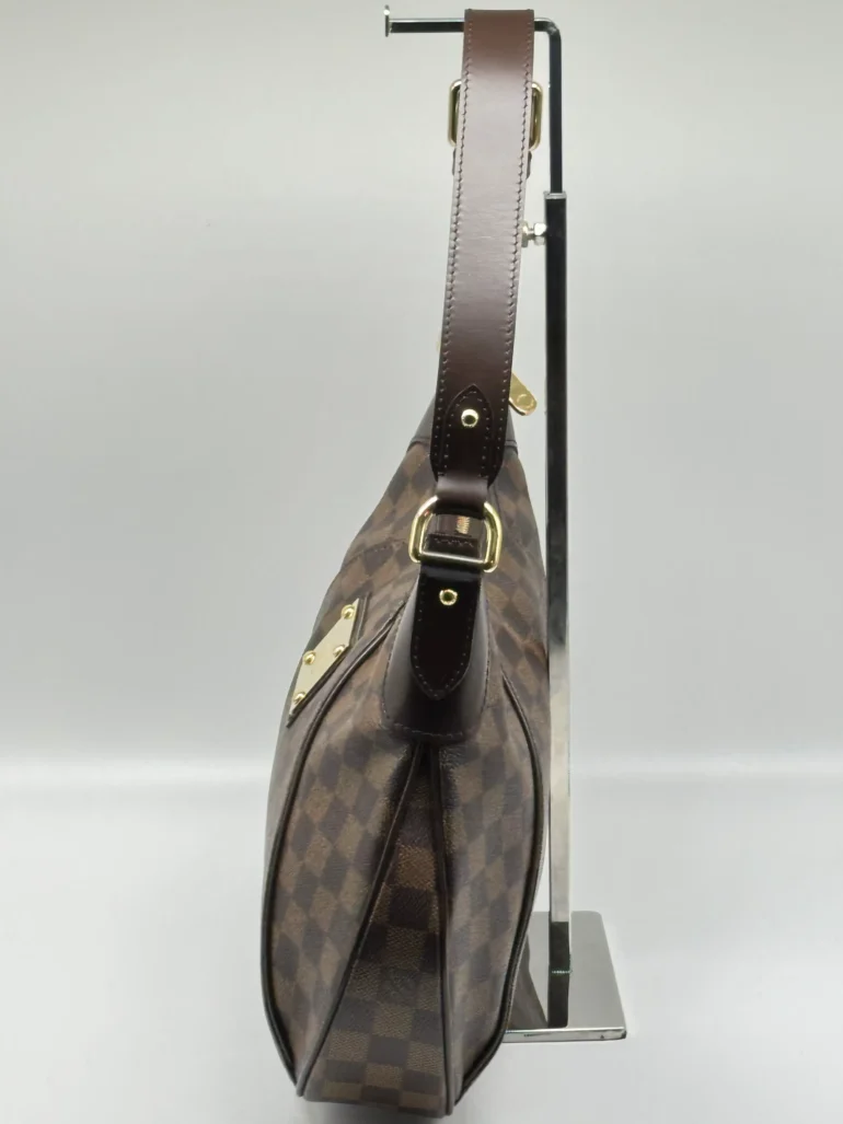 Pre OwnedTLouis Vuitton hames MM Damier Ebene Canvas