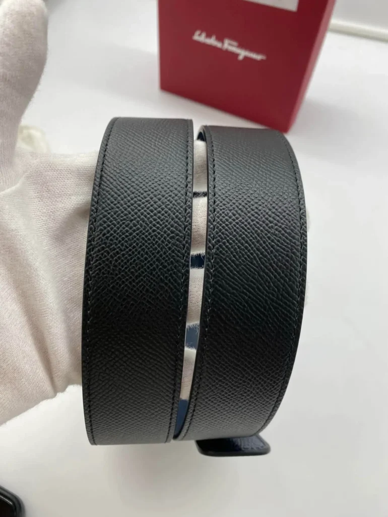 Pre Owned Salvatore Ferragamo Leather Belt Size 105