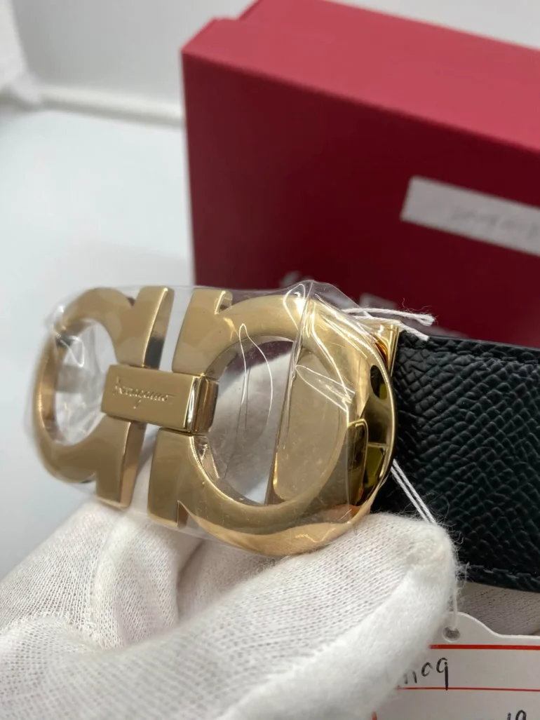 Pre Owned Salvatore Ferragamo Leather Belt Size 105