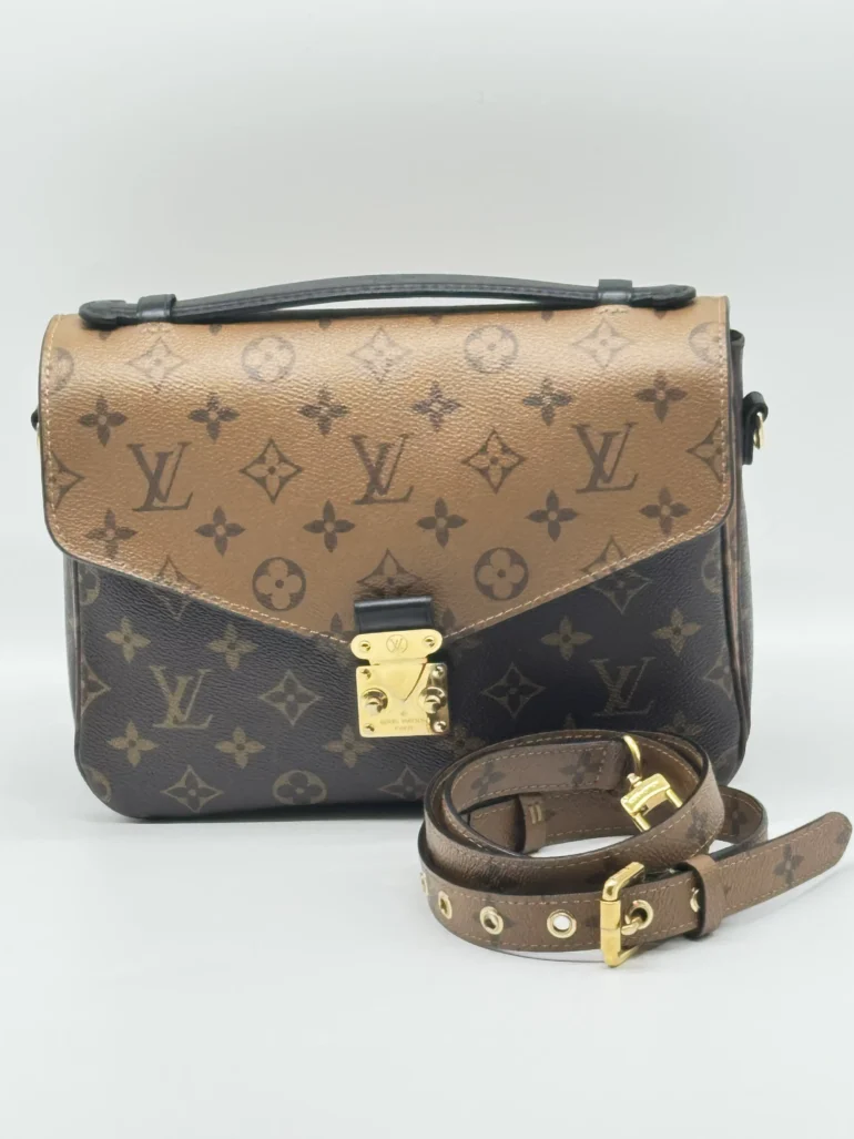 Pre Owned Louis Vuitton Pochette Mettis Reverse Monogram Shoulder Bag