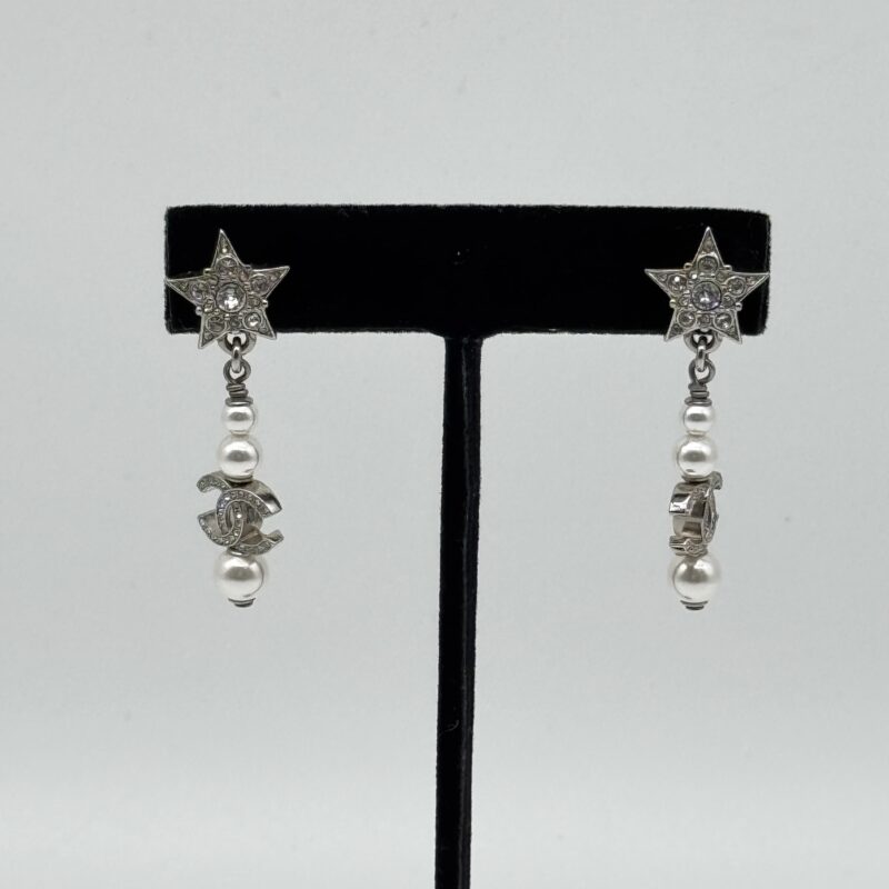 Pre Owned CHANEL Crystal Pearl CC Star Drop Earrings Silver Fashion Accessories Jewelry