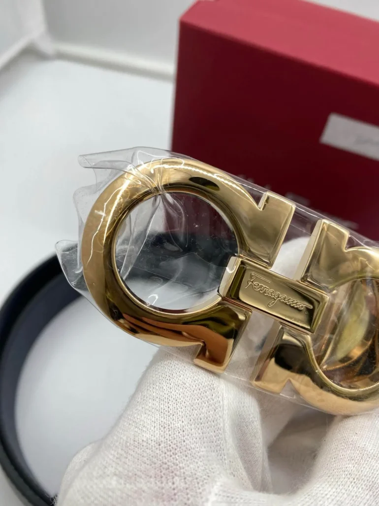 Pre Owned Salvatore Ferragamo Leather Belt Size 105