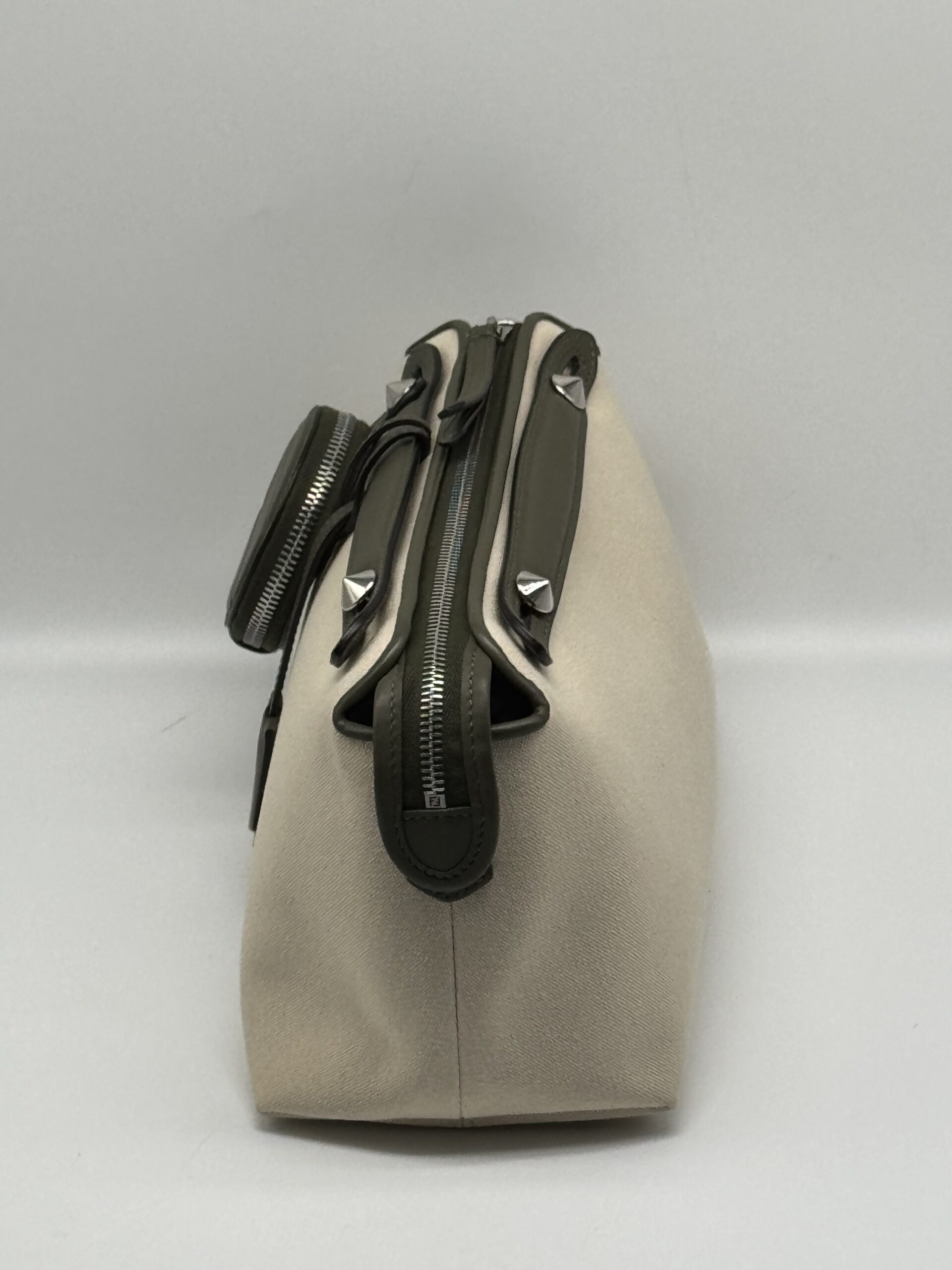 Pre Owned FENDI By the Way Shoulder Bag Crossbody Bag