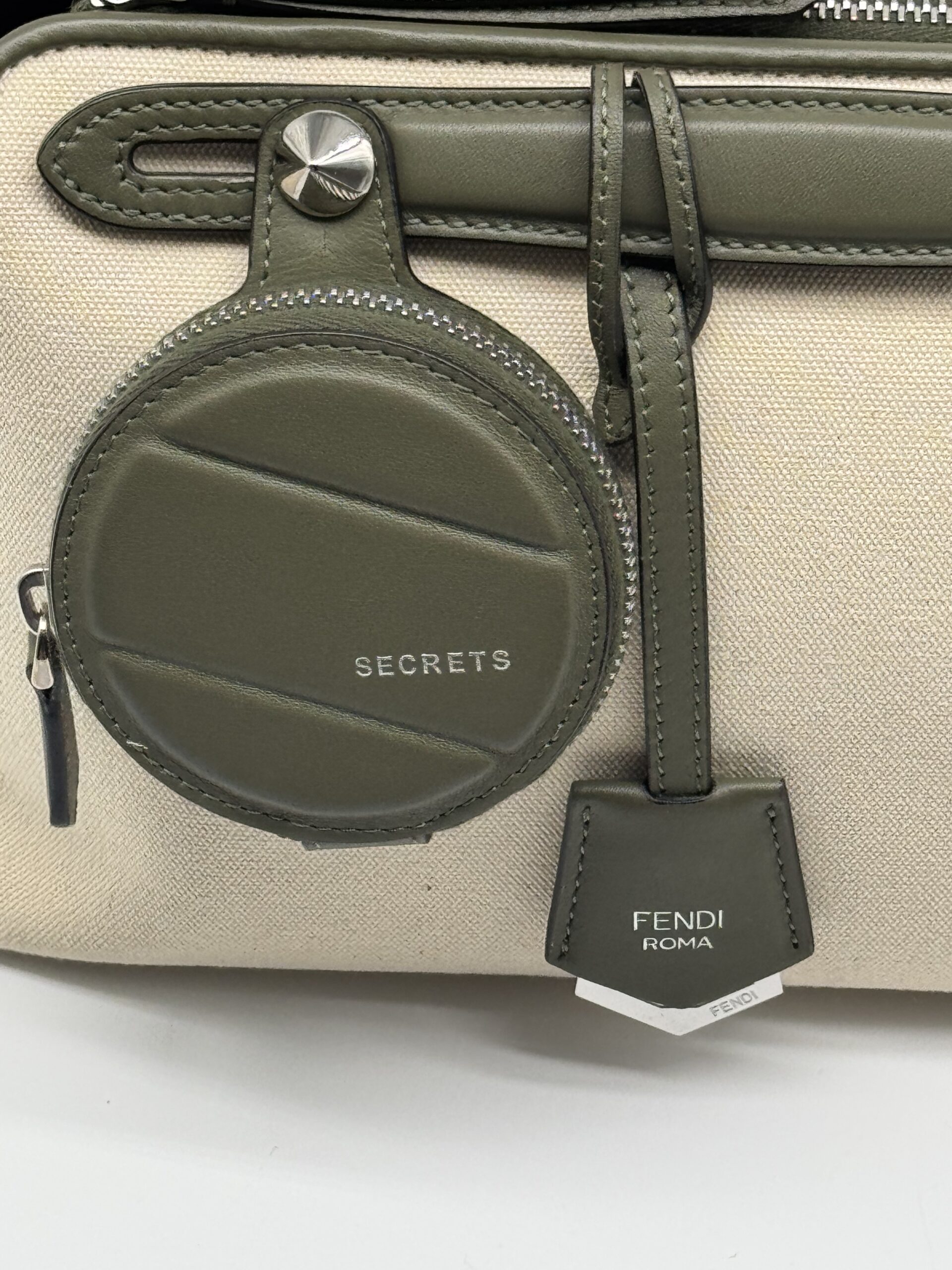 Pre Owned FENDI By the Way Shoulder Bag Crossbody Bag