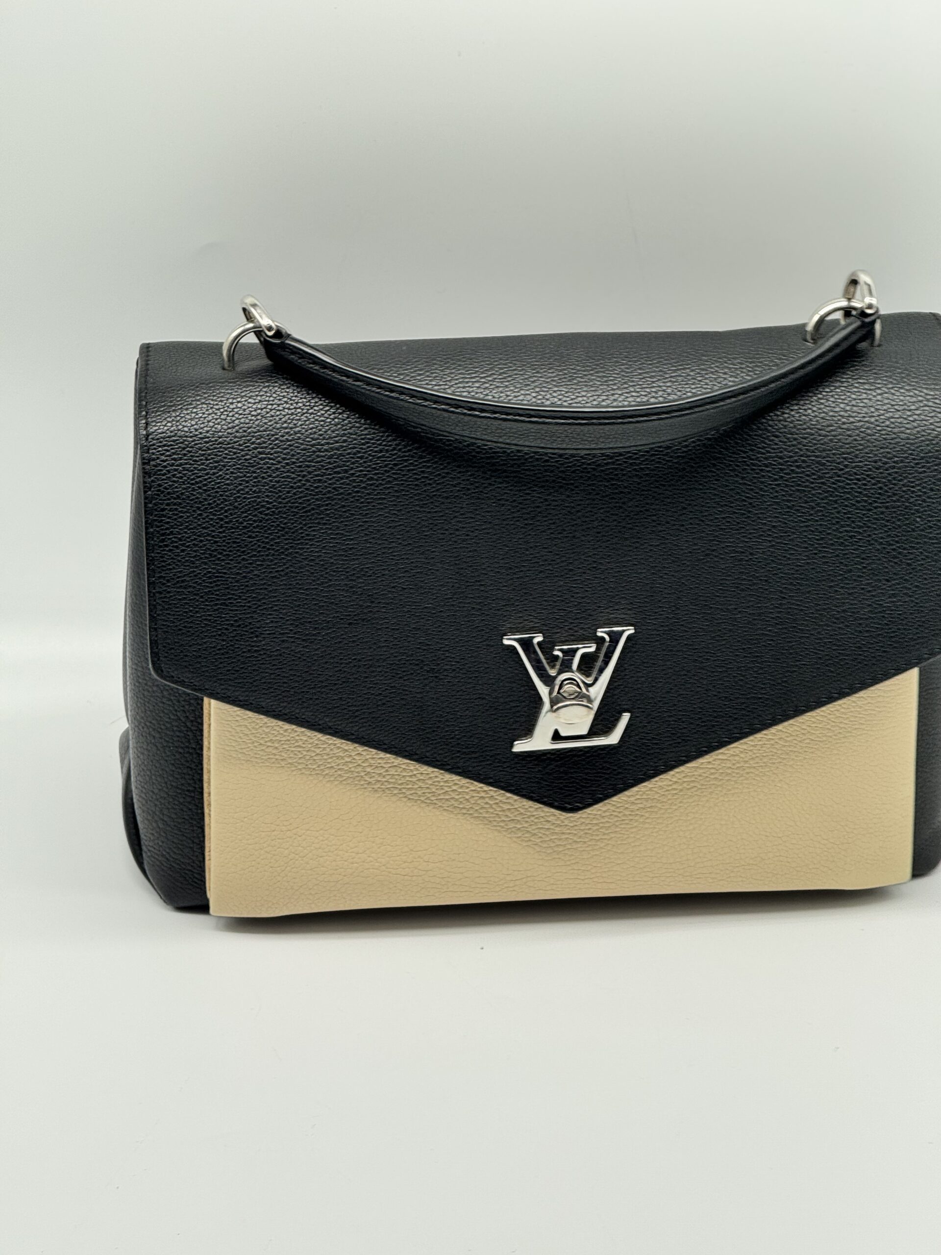 Pre Owned LOUIS VUITTON Lock Me MM Top Handle Bag