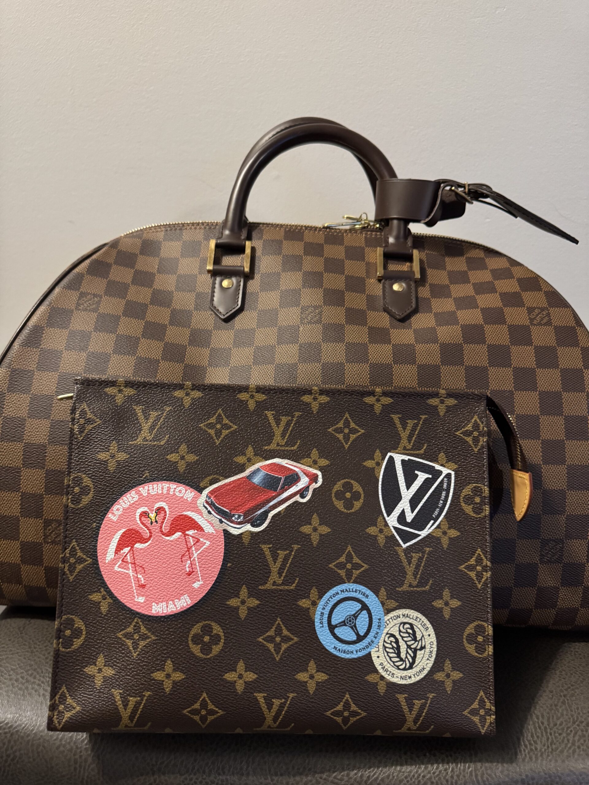 Pre Owned LOUIS VUITTON Riberia GM Damier Ebene & Limited Edition World Tour Toiletry Pouch 26