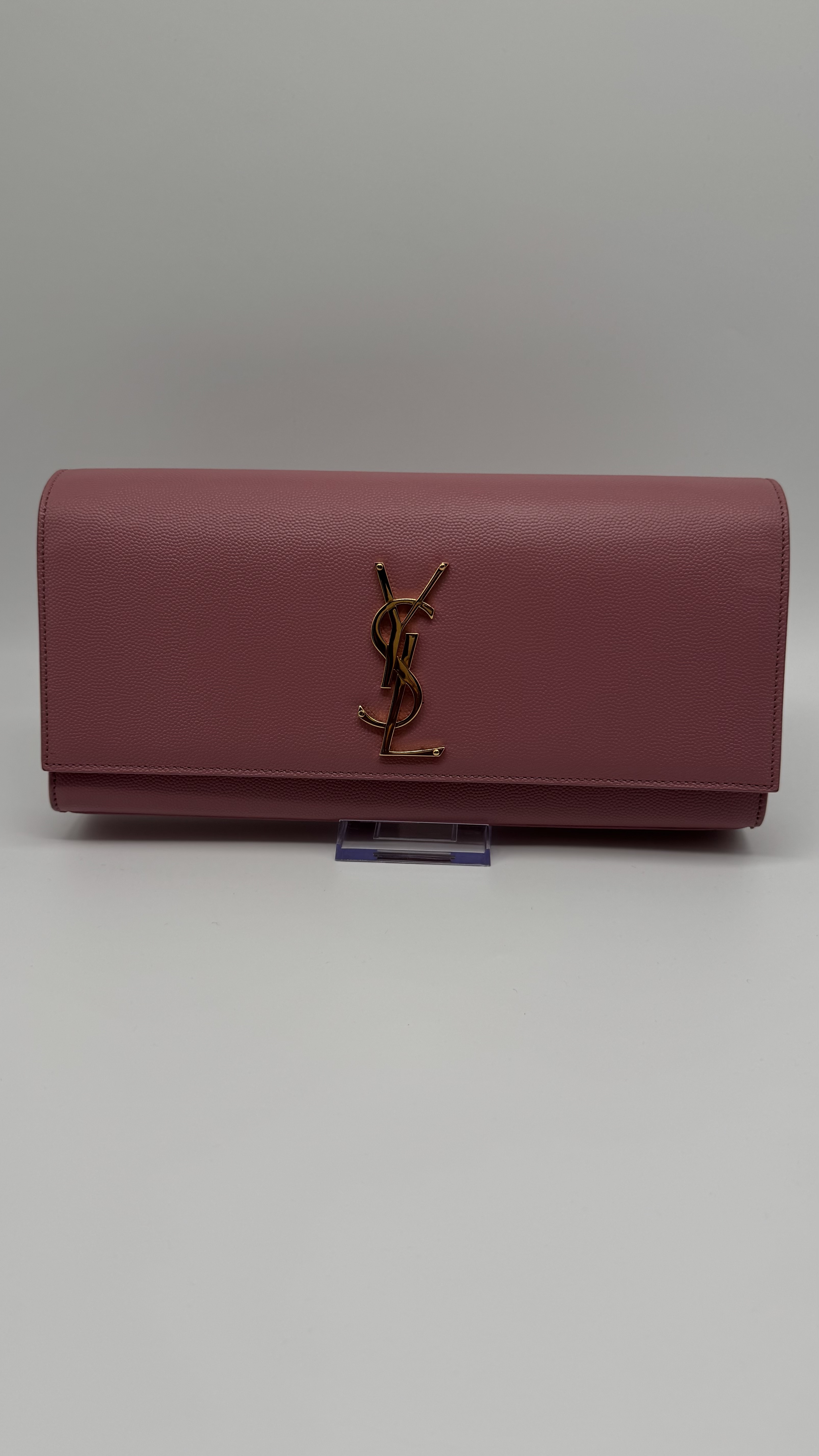 Cassandre Clutch in Pink Grained De Poudre Leather