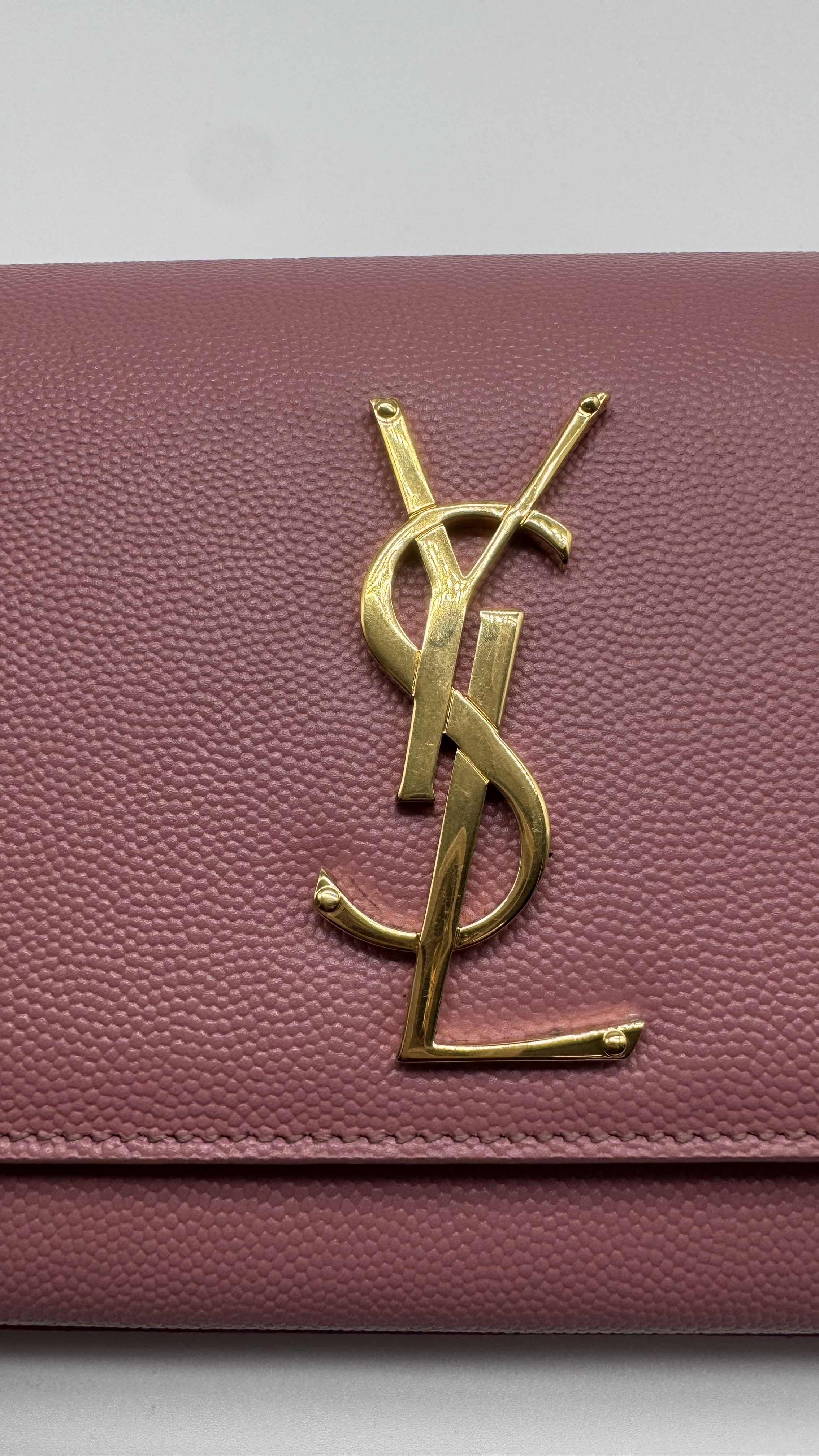 Cassandre Clutch in Pink Grained De Poudre Leather